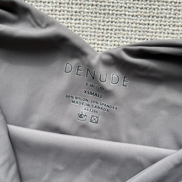 DeNude 1 pc HYOGO suit - size XS - Picture 3 of 5